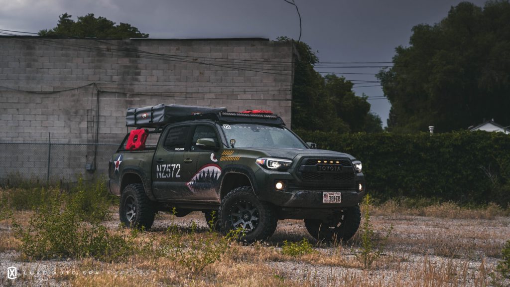 Toyota Tacoma wrap