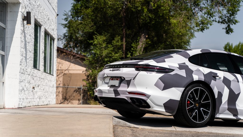 Porsche gray geometric wrap